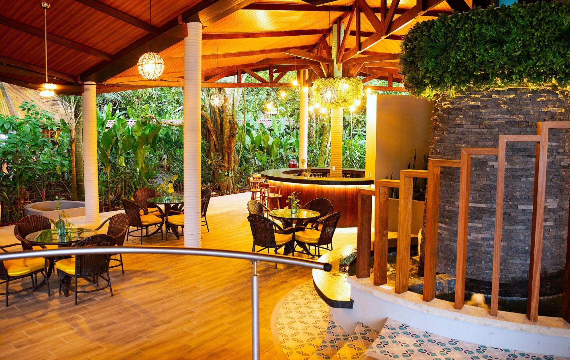 Aninga Lodge Тортугеро Екстериор снимка