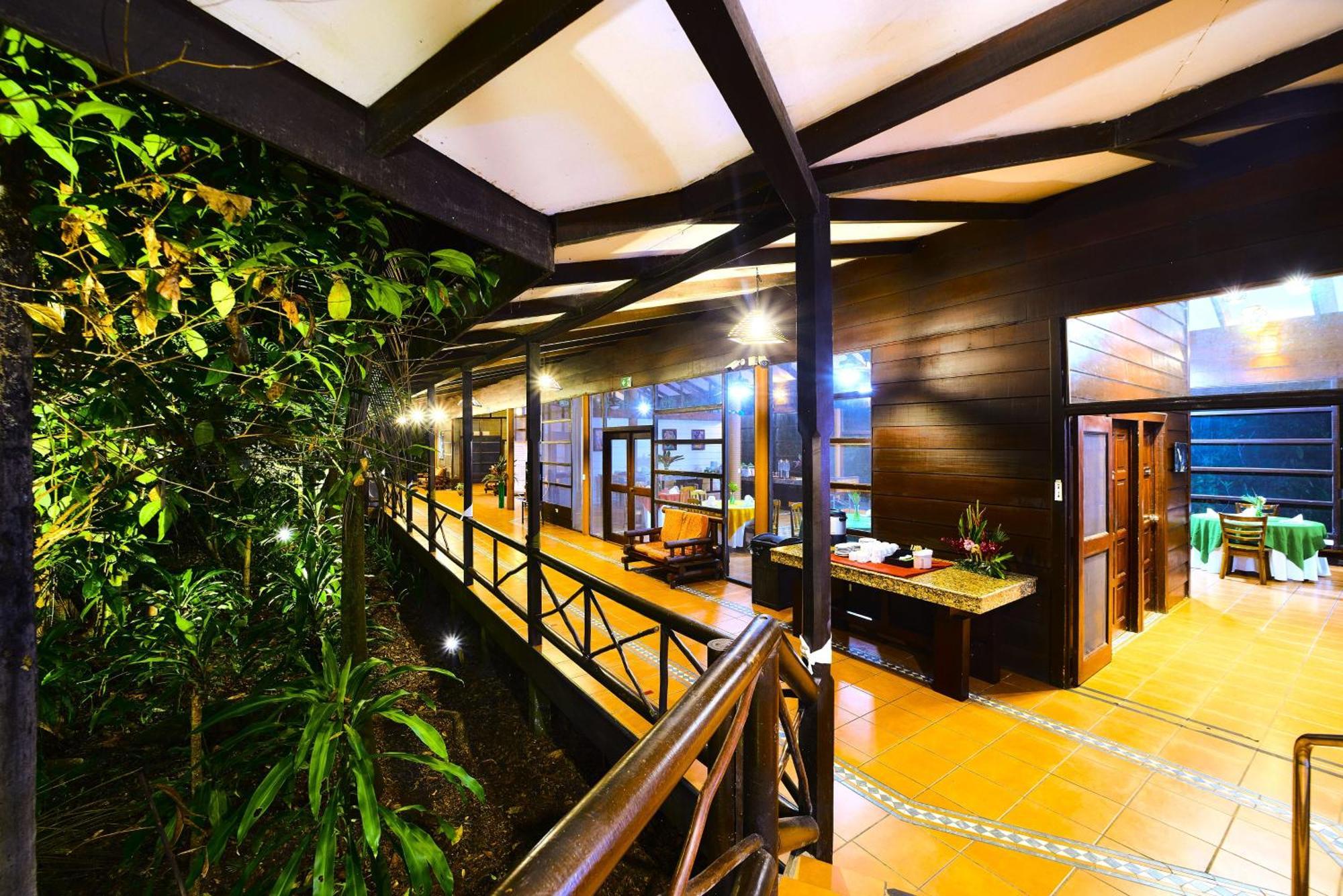 Aninga Lodge Тортугеро Екстериор снимка